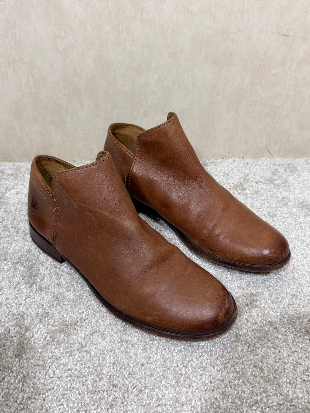 Frye Women's Elyssa Shootie Booties Ankle Boot Leather in Cognac Brown 7.5M